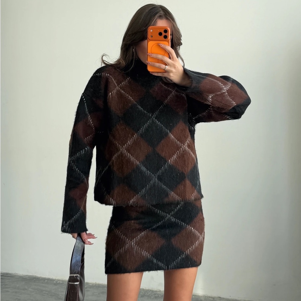 Plaid Sweater and Skirt Set - Picture 3 of 6